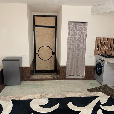 Guest House Lilia Yerevan Luaran gambar